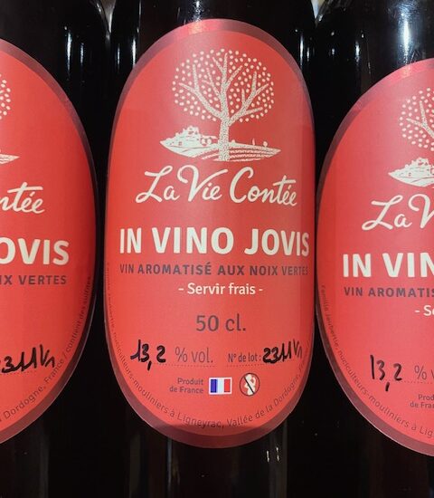 Vin aromatisé noix vertes IN VINO JOVIS – 13,2% VOL. – 50 cl